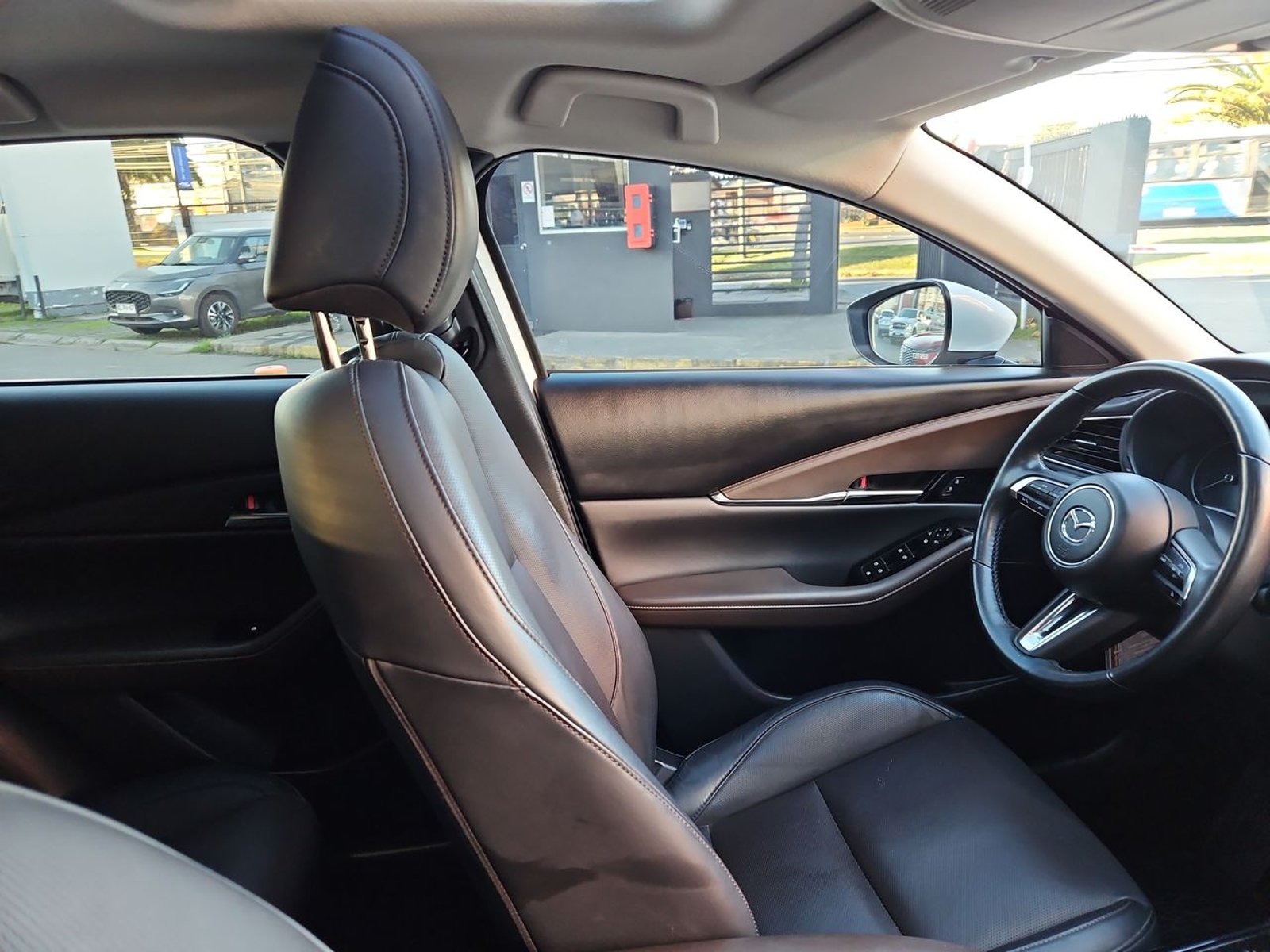MAZDA CX-30 2025 - Imagen 14 de 15