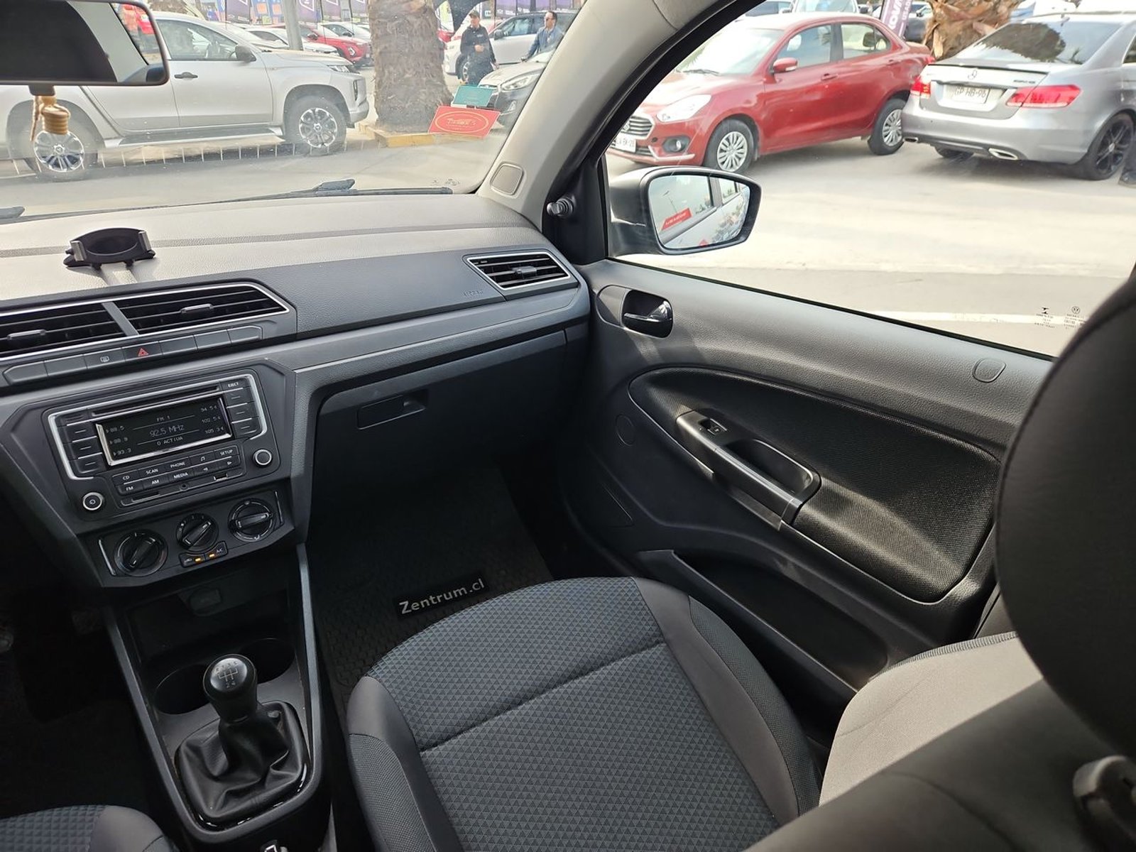 VOLKSWAGEN VOYAGE 2022 - Imagen 11 de 15