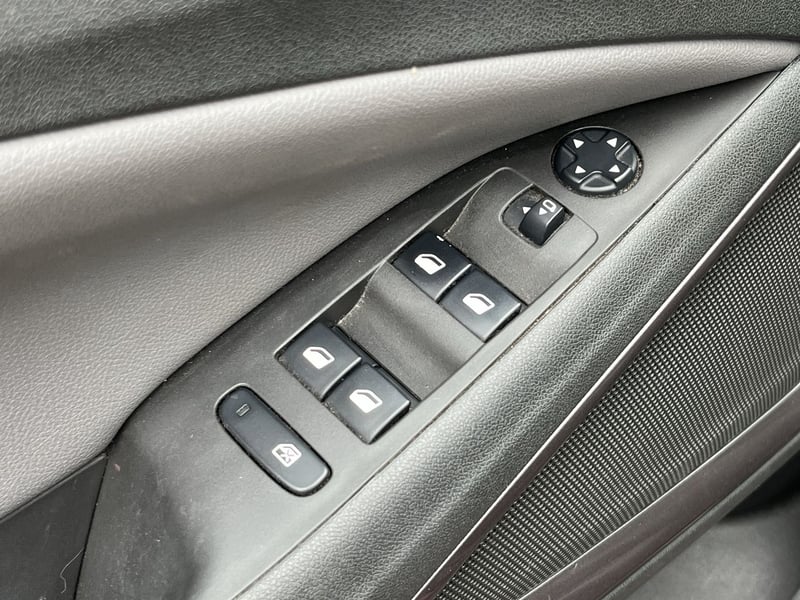 Opel CROSSLAND X 2019 - Imagen 12 de 15