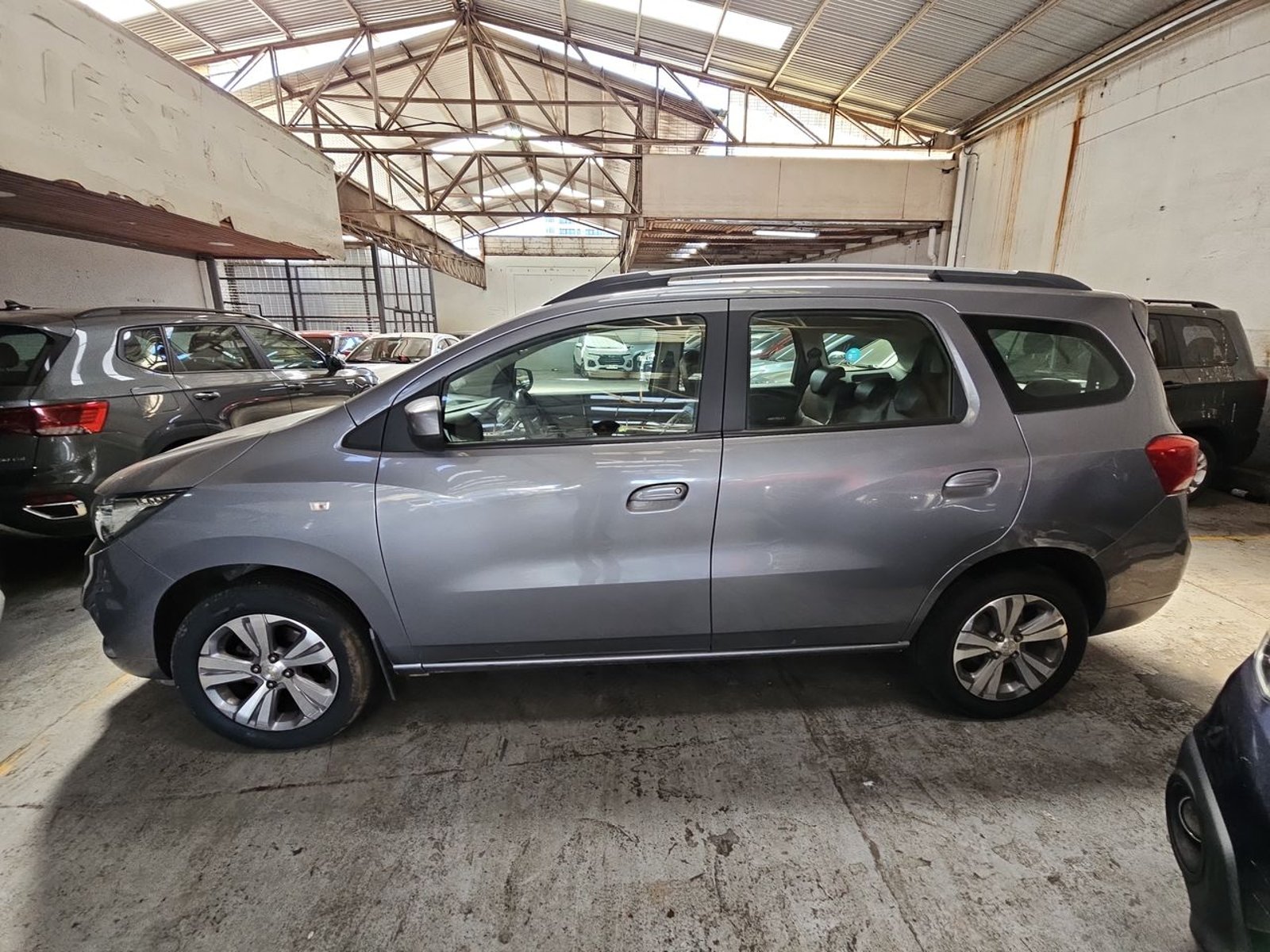 Chevrolet SPIN 2021 - Foto 5 de 15
