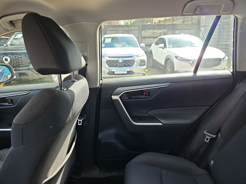 Toyota RAV4 2020 - Imagen 10 de 15