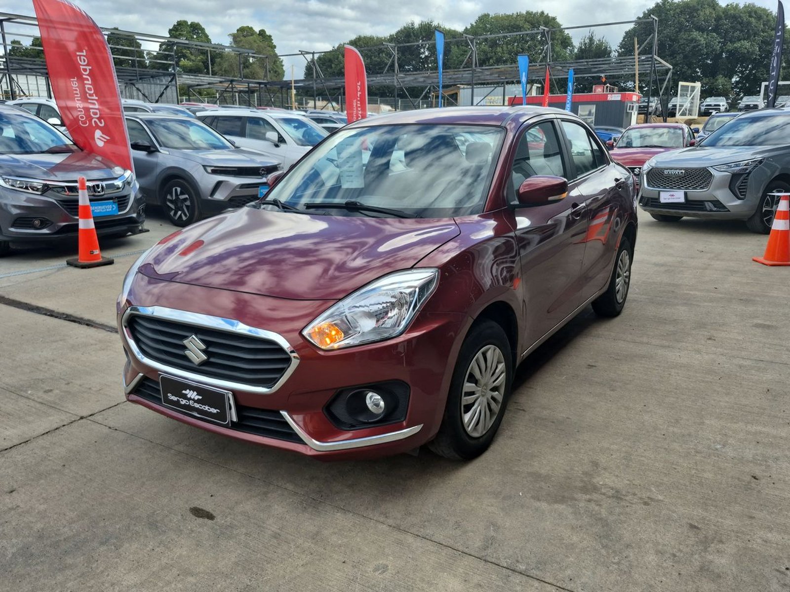 Suzuki DZIRE 2021 - Foto 4 de 15
