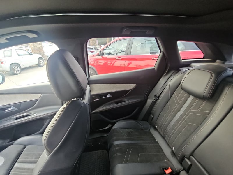 Peugeot 3008 2024 - Imagen 12 de 15