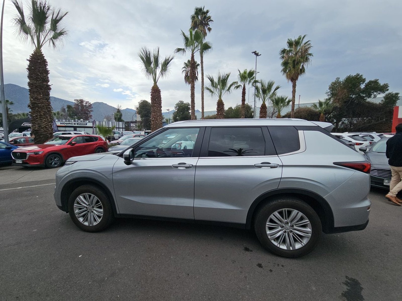 Mitsubishi OUTLANDER 2024 - Foto 5 de 15