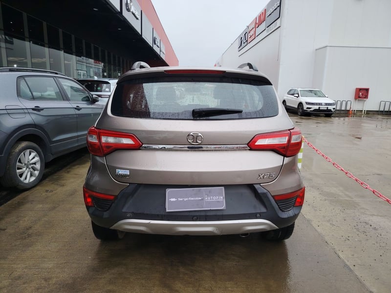 BAIC X25 2018 - Imagen 7 de 15