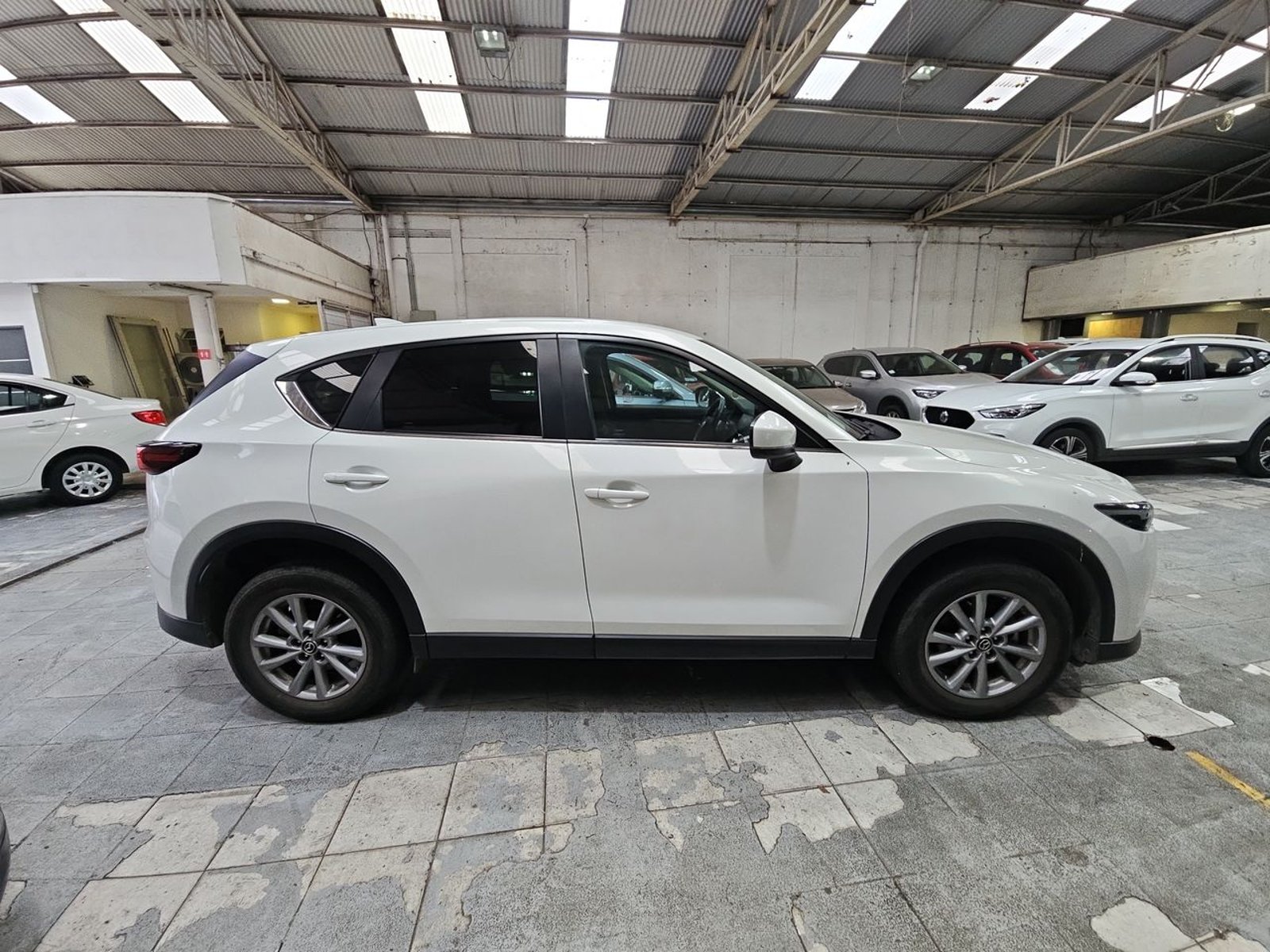 MAZDA CX-5 2023 - Imagen 5 de 15