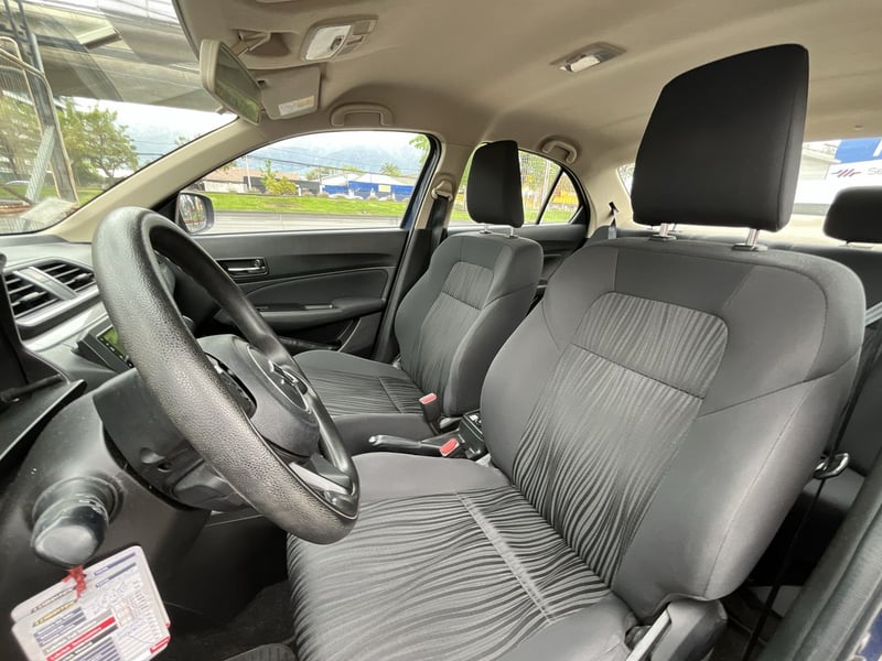 Suzuki DZIRE 2023 - Imagen 14 de 15