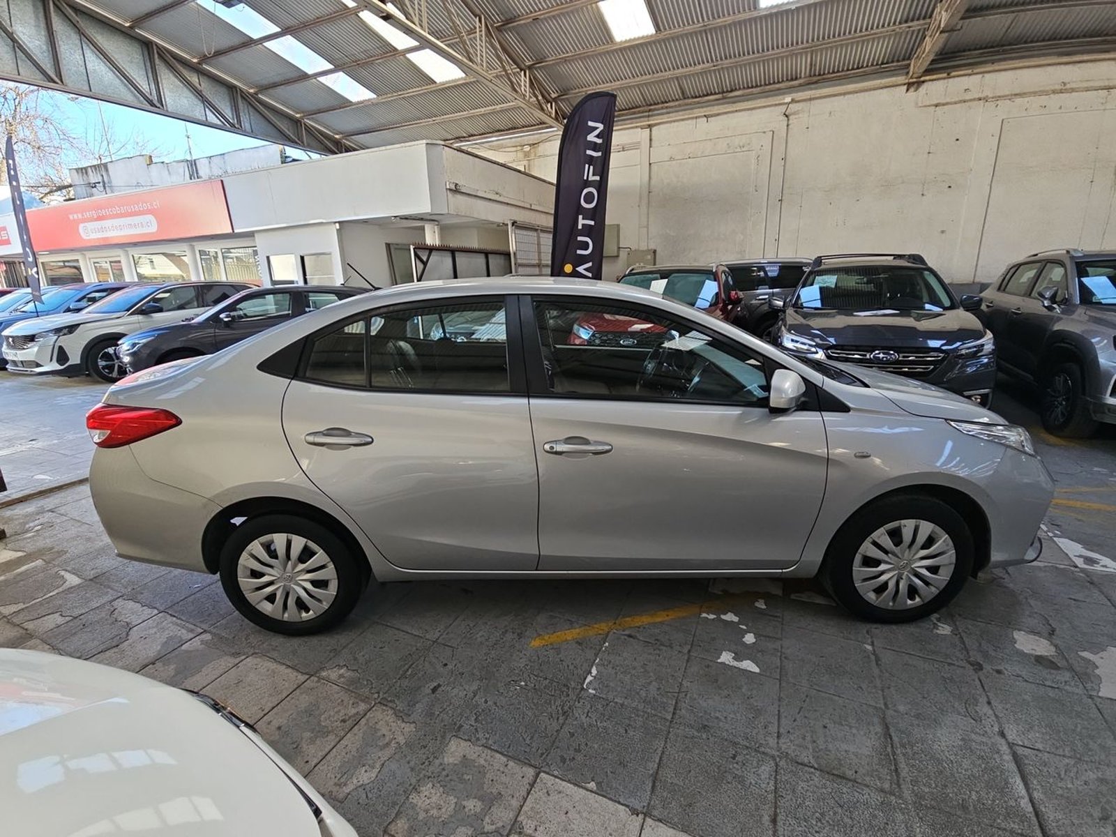 Toyota YARIS 2021 - Foto 5 de 15
