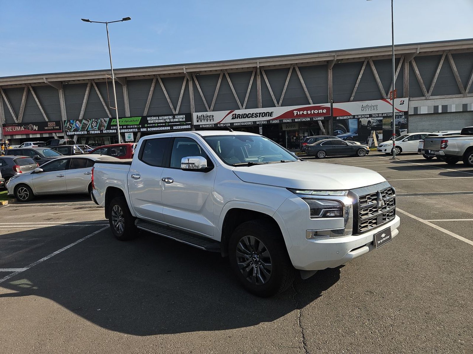 Mitsubishi L200 2025 - Foto 3 de 15