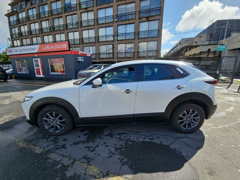 Mazda CX-30 2022 - Imagen 9 de 15