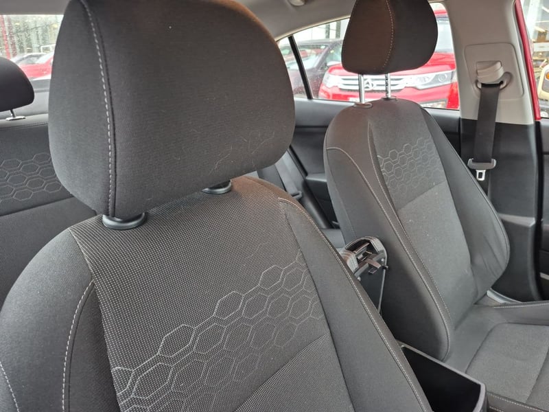 Kia RIO 4 2022 - Imagen 11 de 15