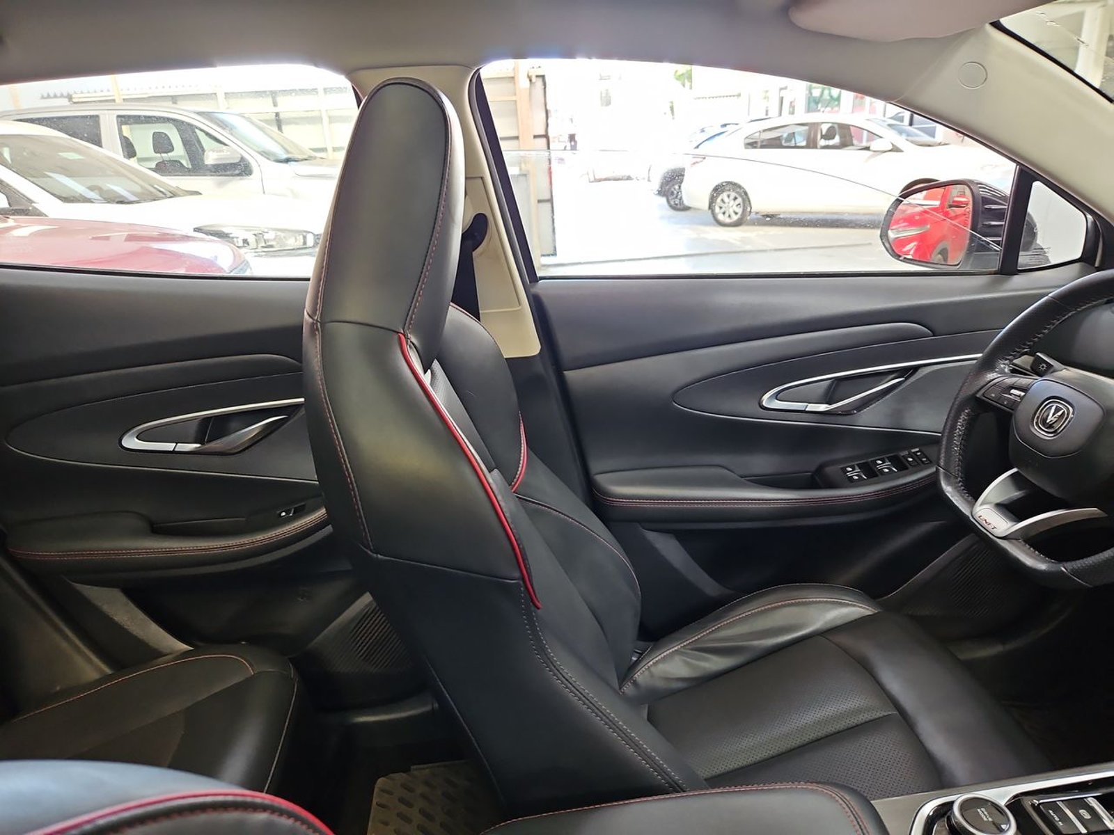 CHANGAN UNI-T 2022 - Imagen 14 de 15