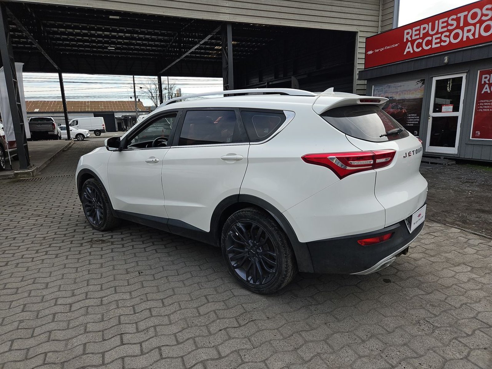 JETOUR X70 2021 - Imagen 8 de 15