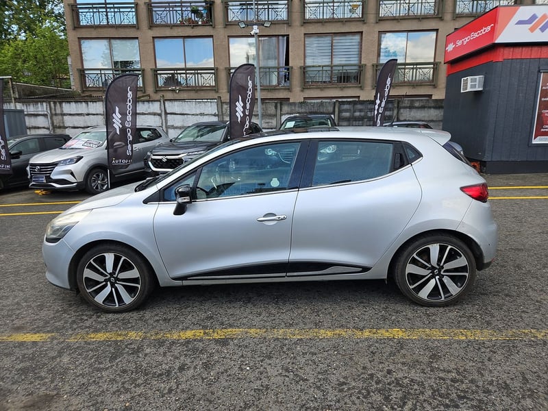 Renault CLIO 2017 - Imagen 9 de 15