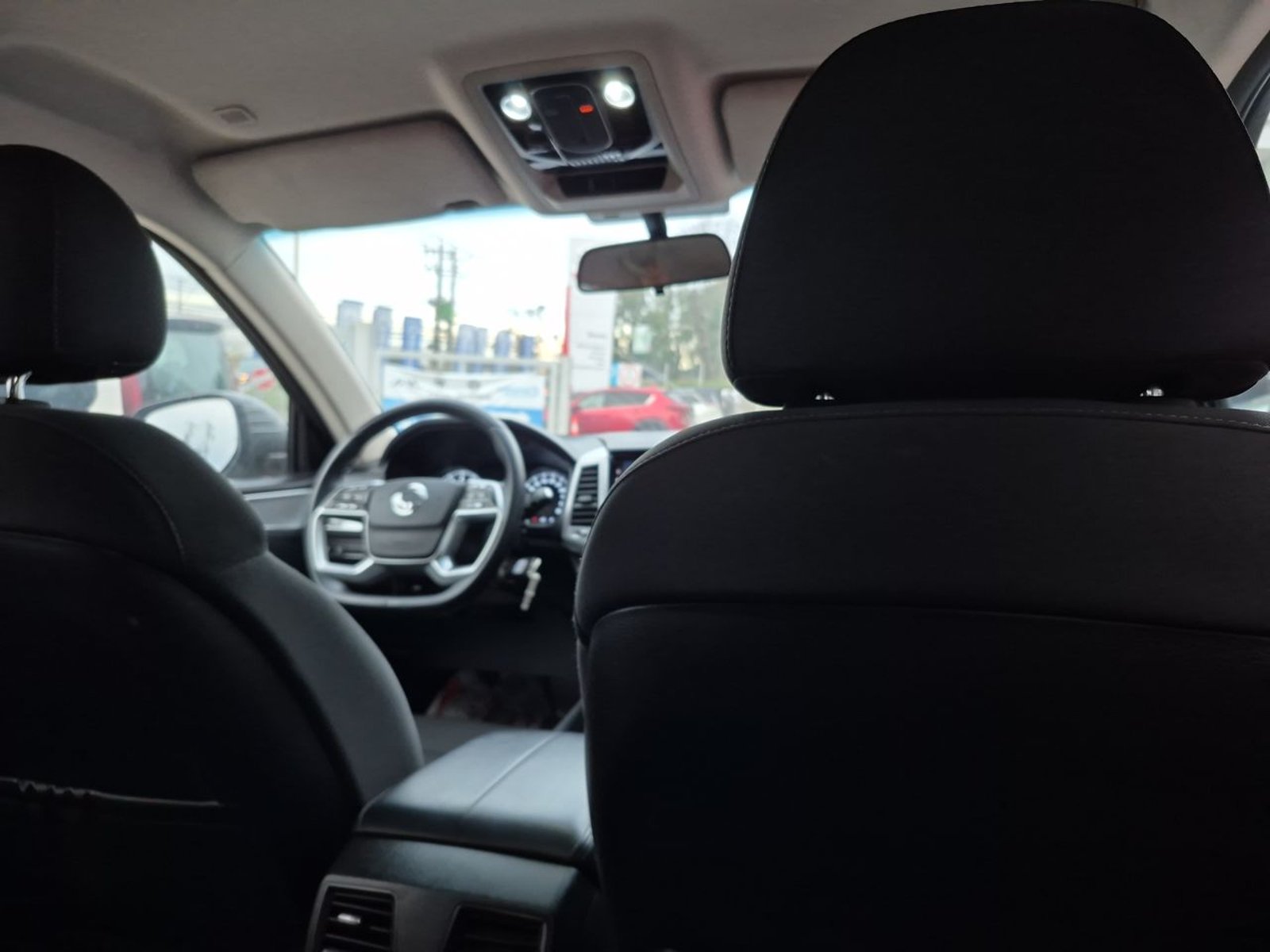 SsangYong REXTON 2023 - Imagen 12 de 15