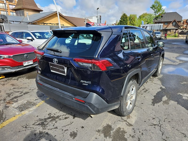 Toyota RAV4 2020 - Imagen 6 de 15