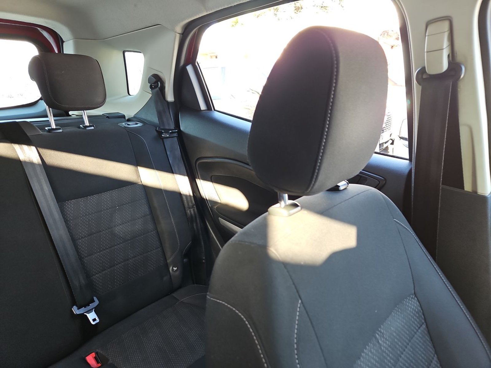 Ford ECOSPORT 2018 - Imagen 13 de 15