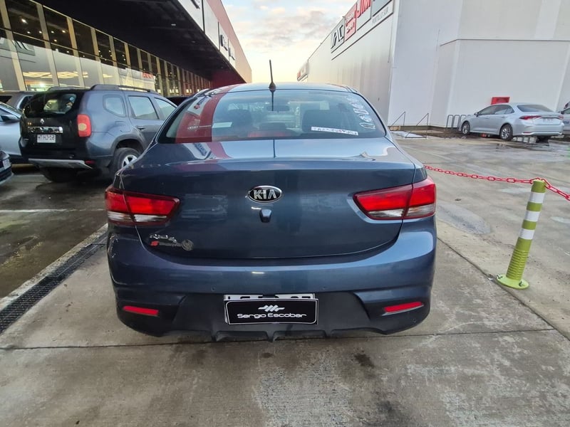 Kia RIO 4 2109 - Imagen 7 de 15
