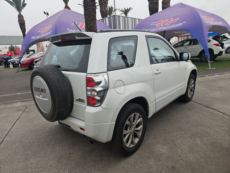 Suzuki GRAND VITARA 2015 - Imagen 8 de 15