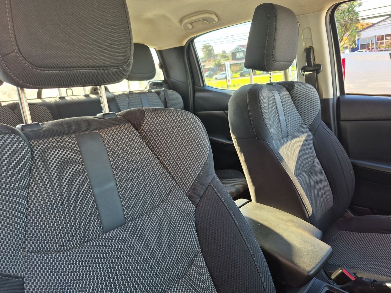 MAZDA BT-50 2024 - Imagen 11 de 15