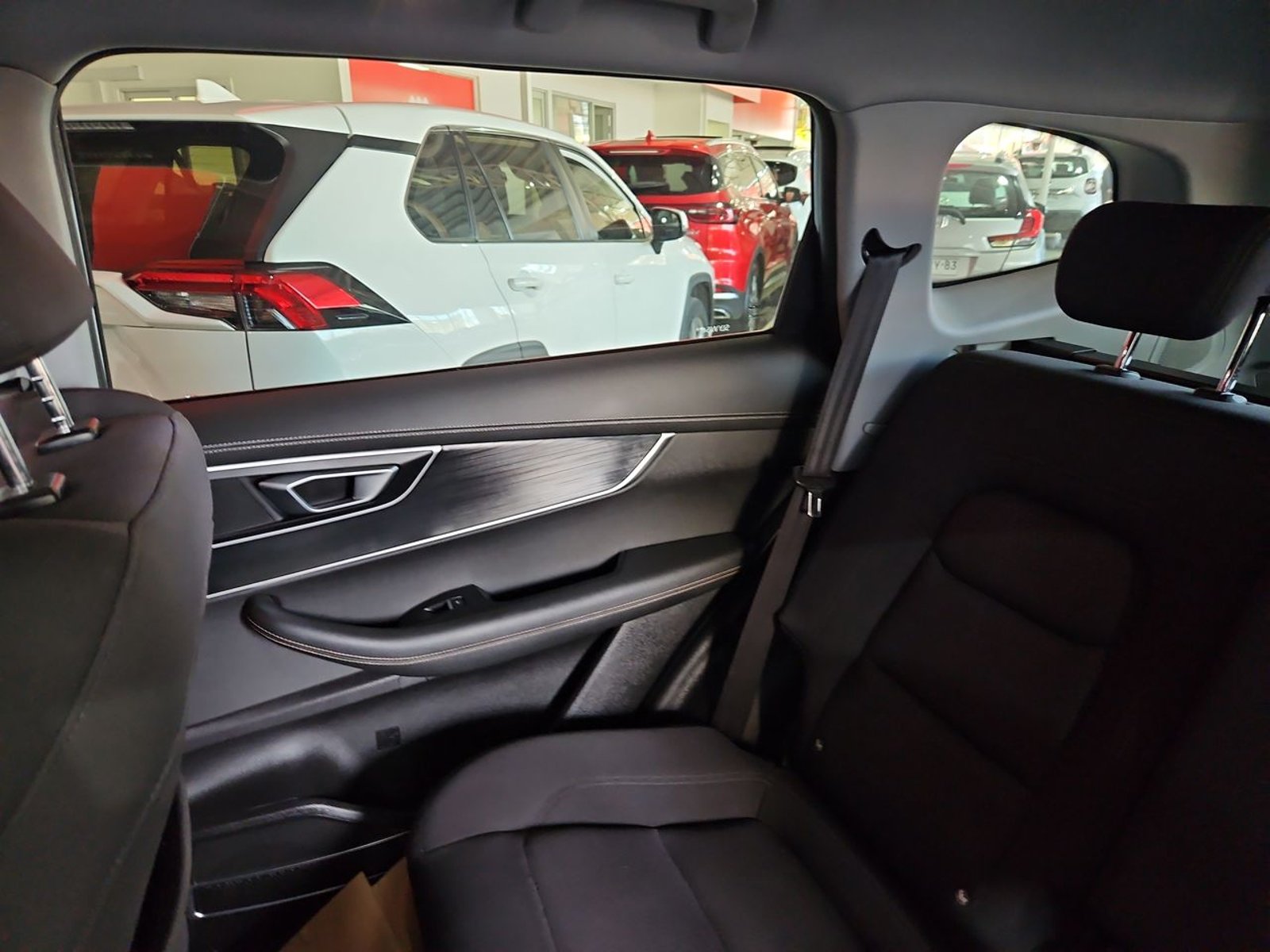 CHERY TIGGO 8 2023 - Imagen 11 de 15