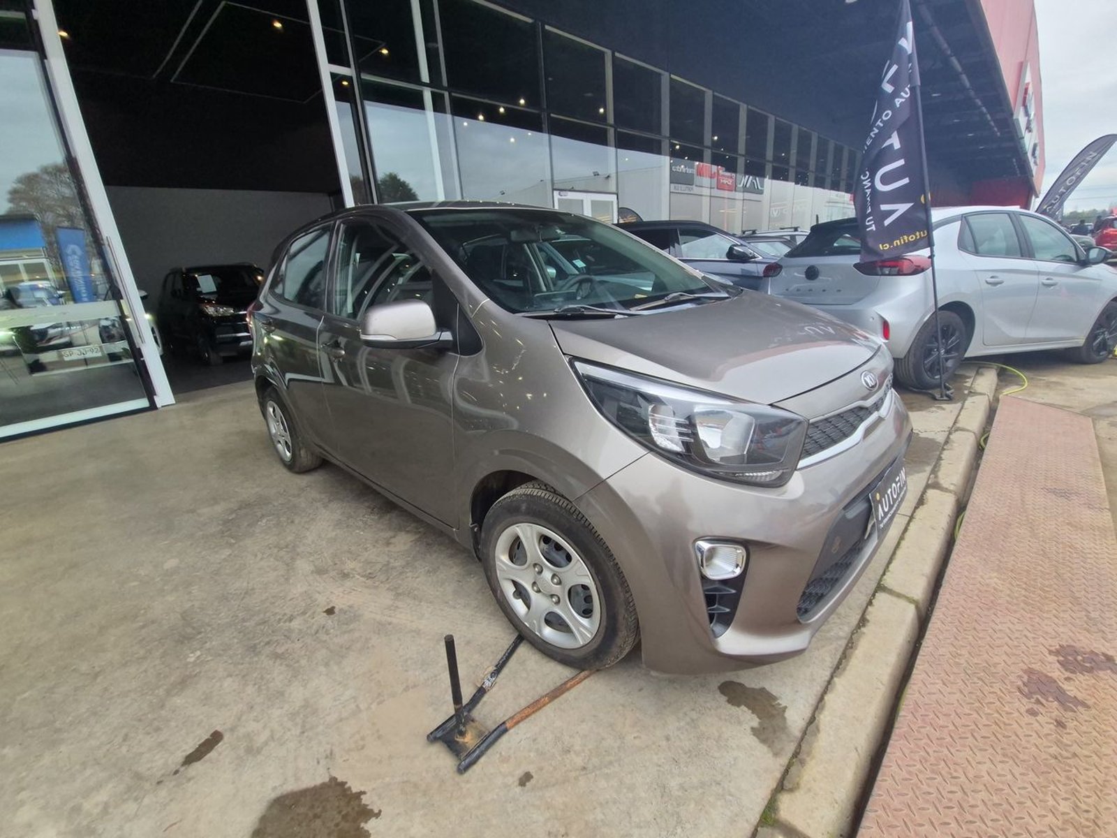 Kia MORNING 2020 - Foto 2 de 15
