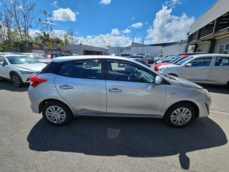 Toyota YARIS 2018 - Imagen 9 de 15