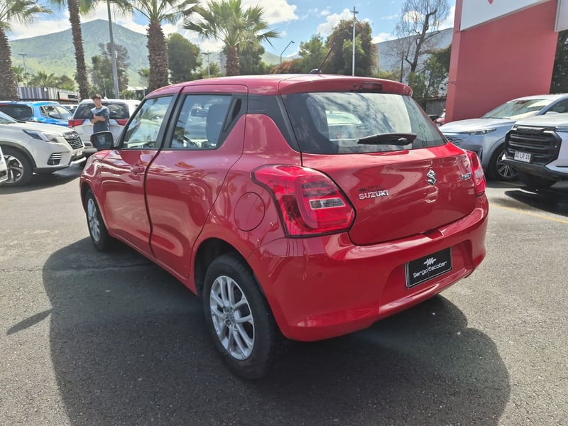 Suzuki SWIFT 2024 - Imagen 6 de 15