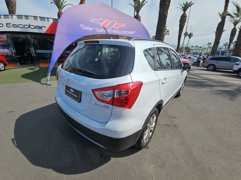 Suzuki S CROSS 2022 - Imagen 8 de 15
