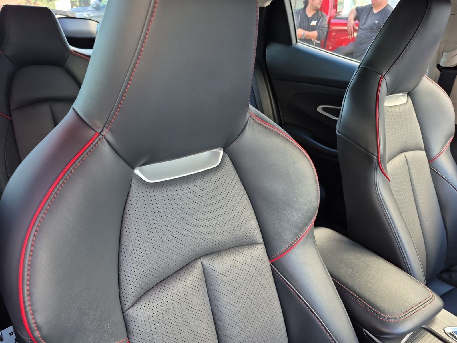 CHANGAN UNI-T 2022 - Imagen 11 de 15