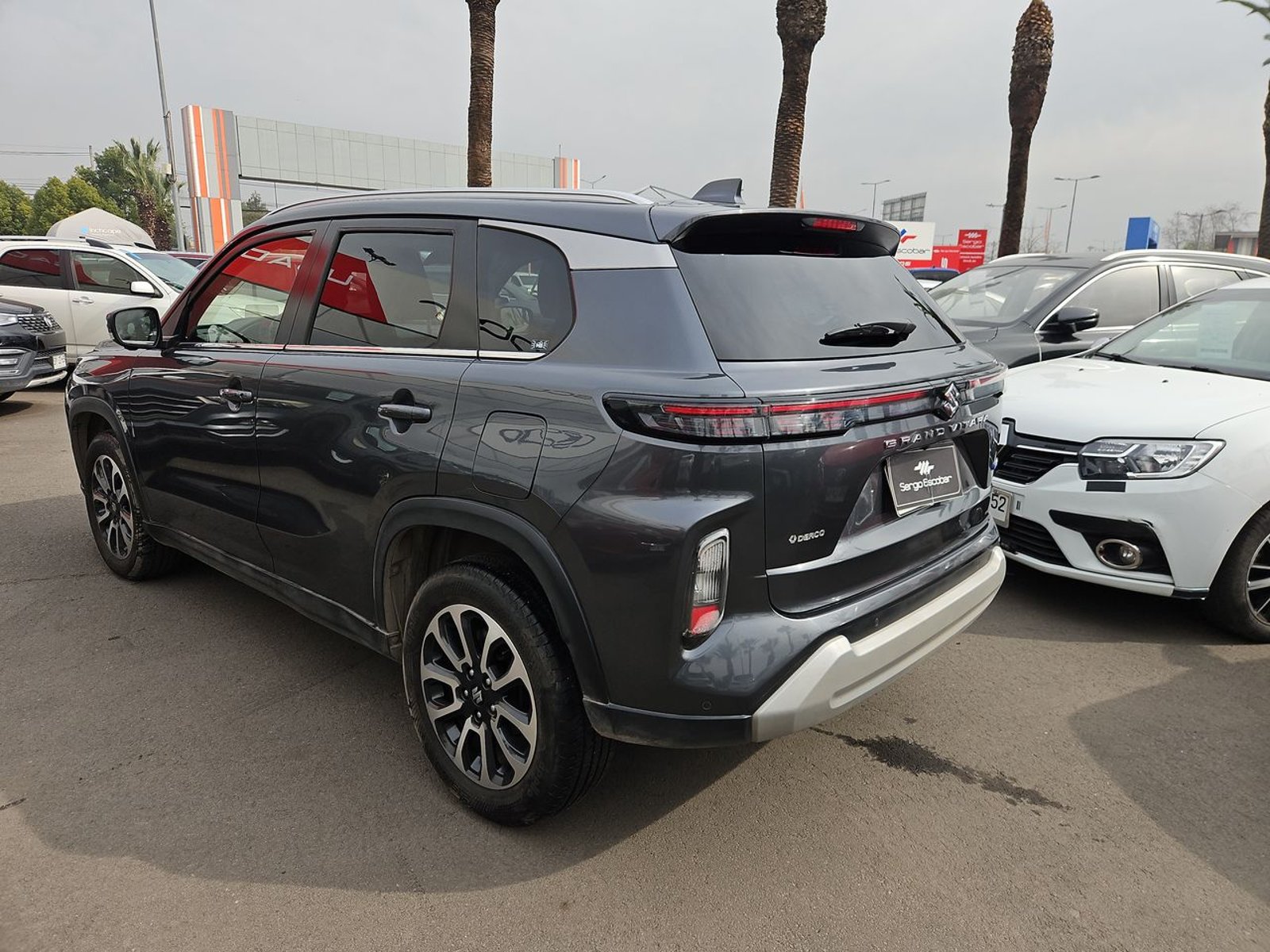 Suzuki GRAND VITARA 2023 - Imagen 6 de 15