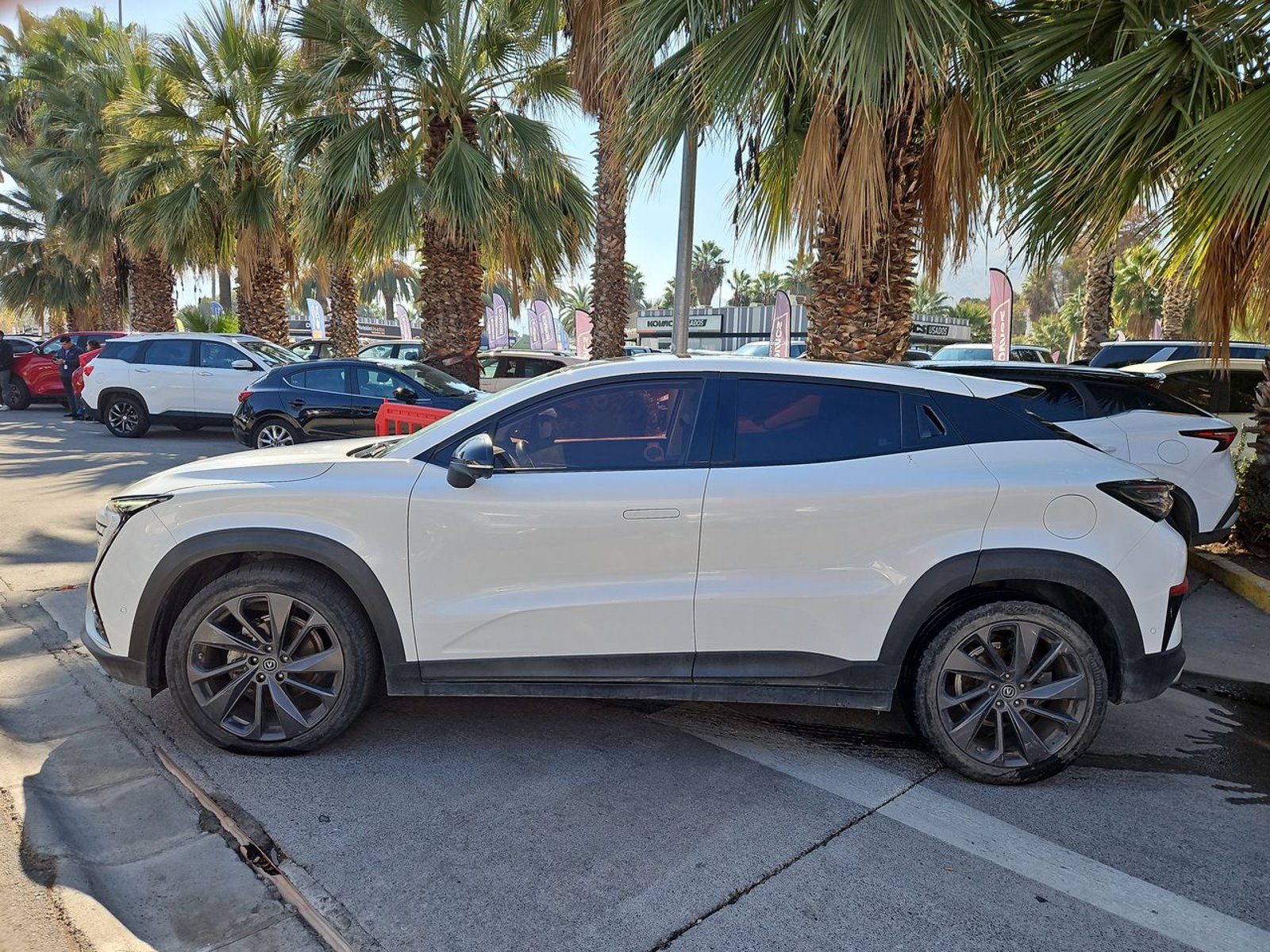 Changan UNI-T 2022 - Foto 5 de 15