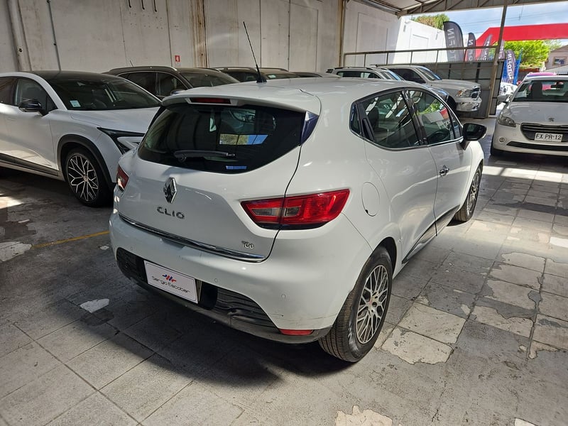 Renault CLIO 2017 - Imagen 6 de 15