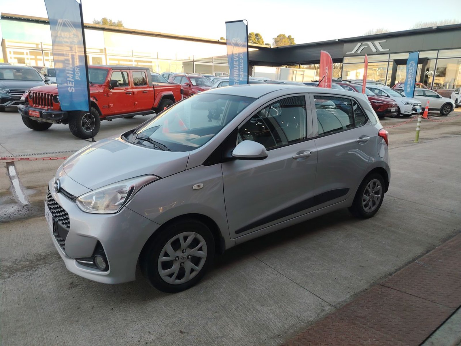 Hyundai GRAND I10 2019 - Foto 4 de 15