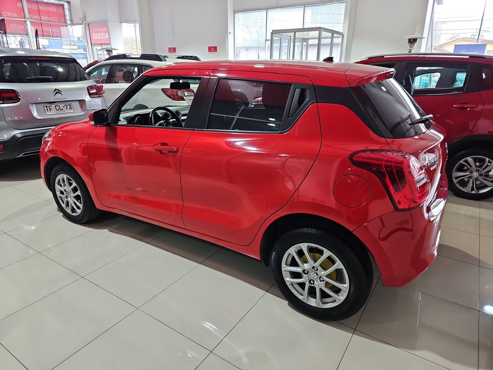 SUZUKI SWIFT 2022 - Imagen 8 de 15