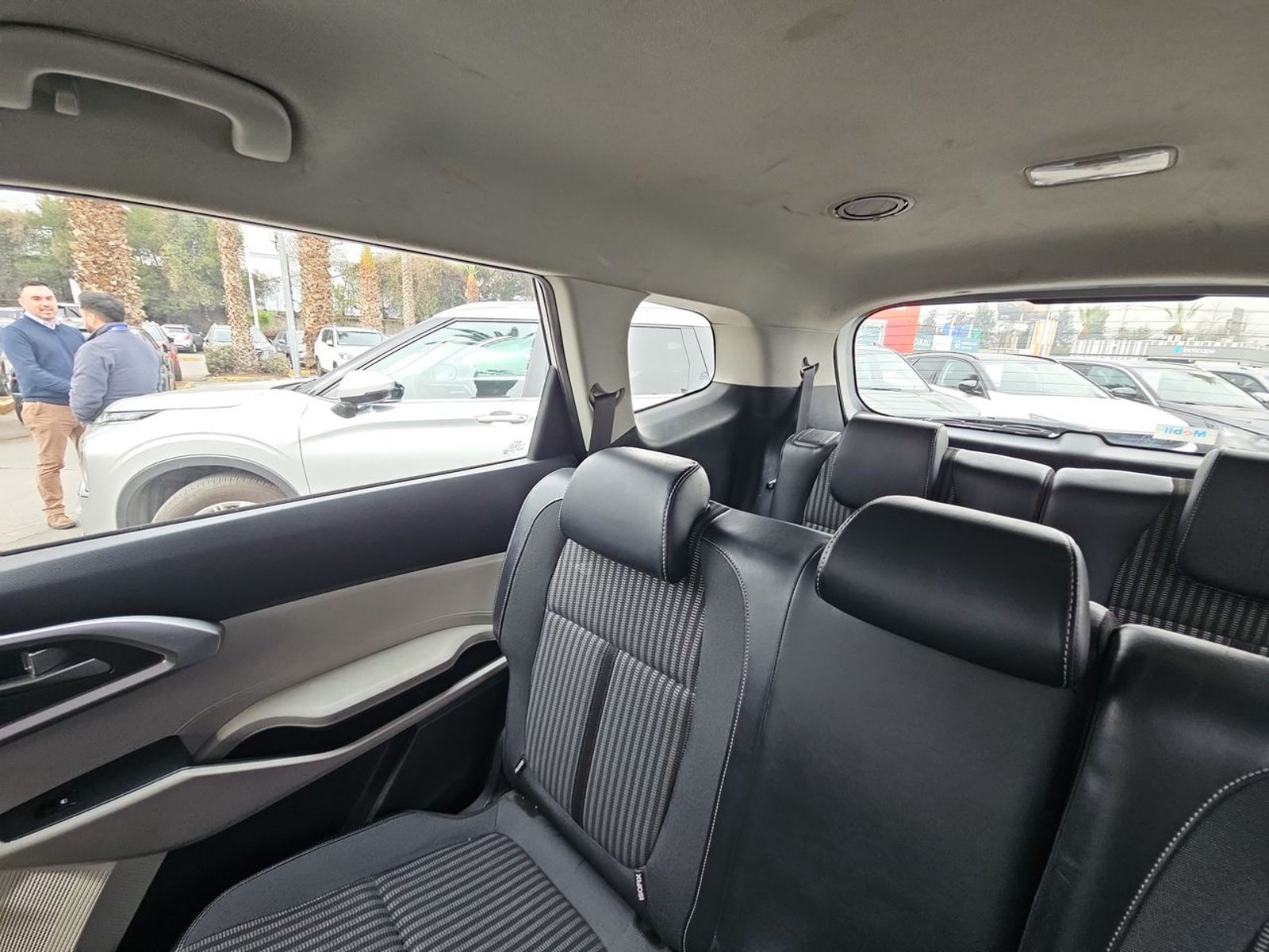 Kia CARENS 2024 - Imagen 13 de 15