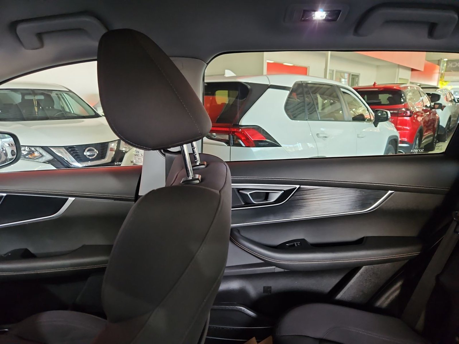 CHERY TIGGO 8 2023 - Imagen 10 de 15