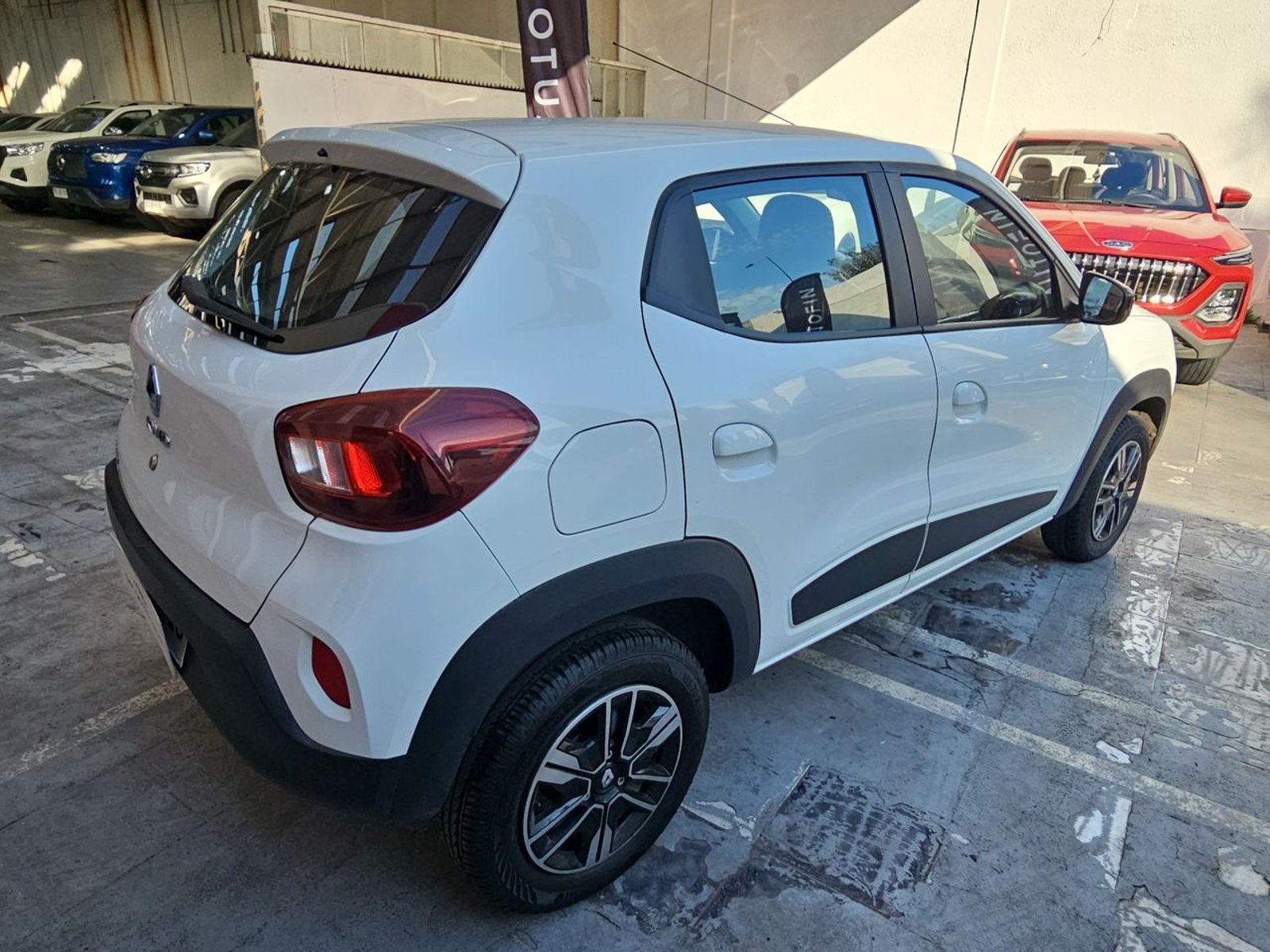 RENAULT KWID 2024 - Imagen 8 de 15