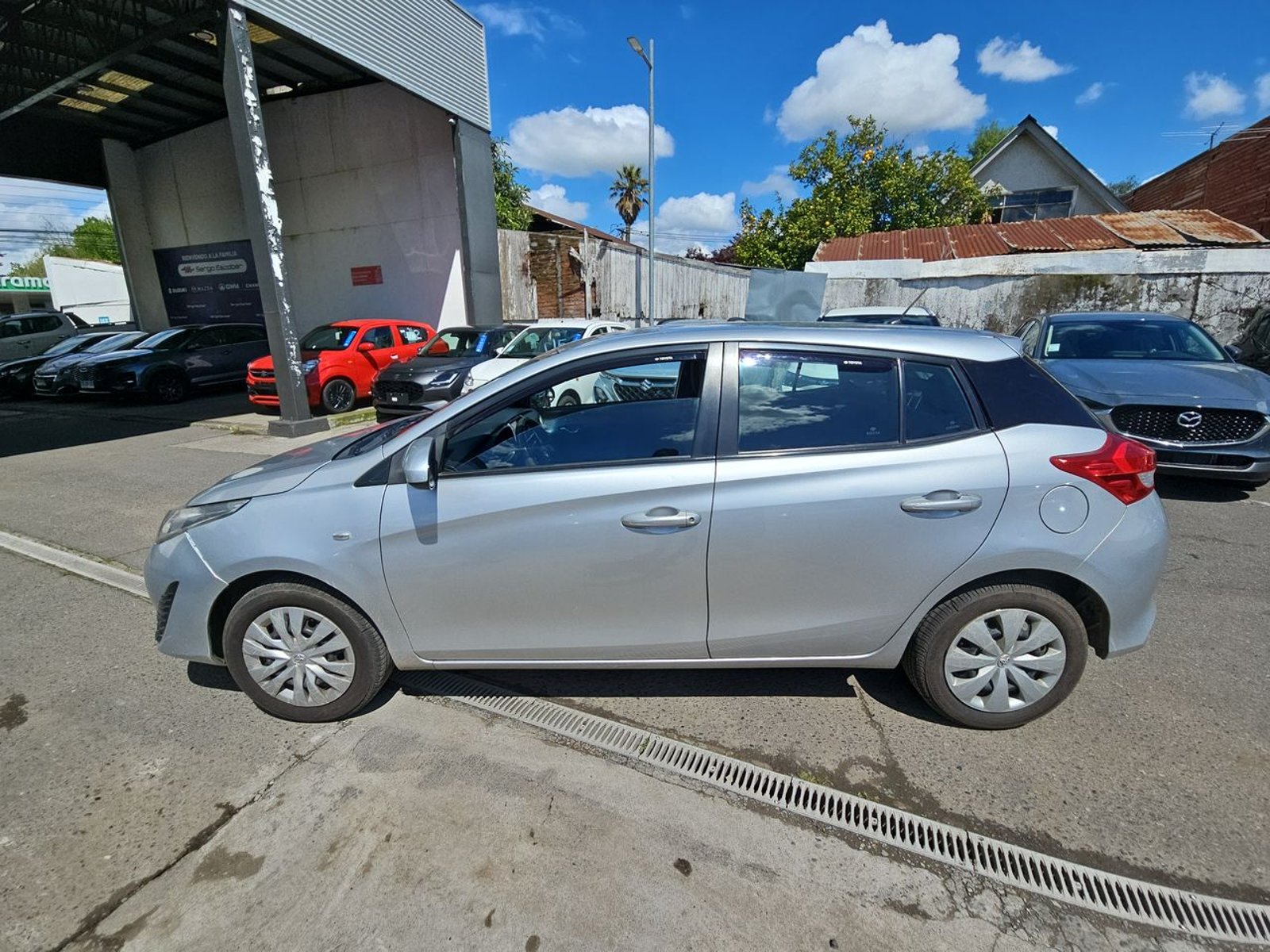 Toyota YARIS 2018 - Foto 5 de 15