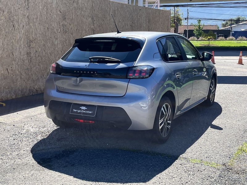 Peugeot 208 2024 - Imagen 8 de 15