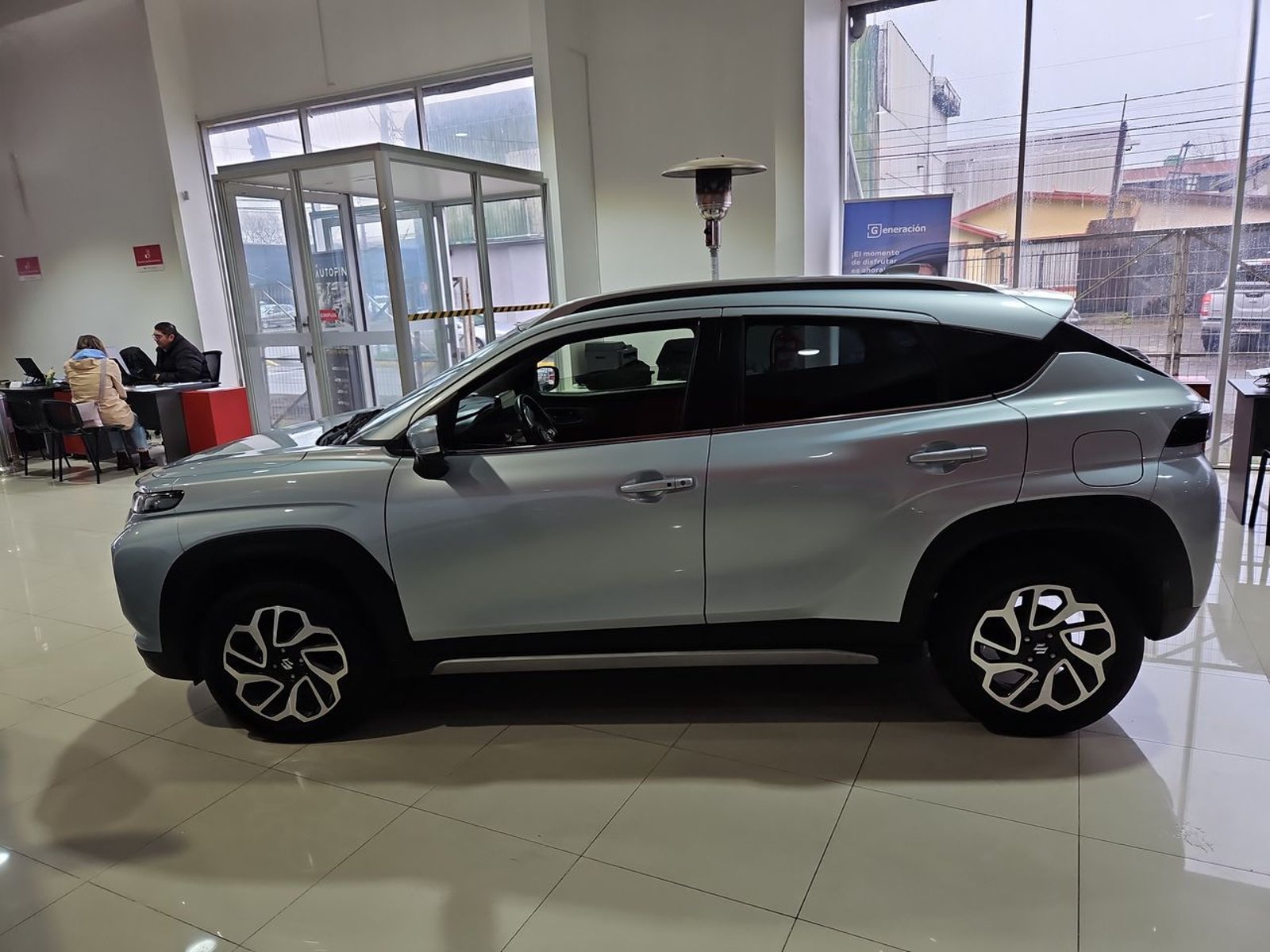 Suzuki FRONX 2025 - Imagen 9 de 15