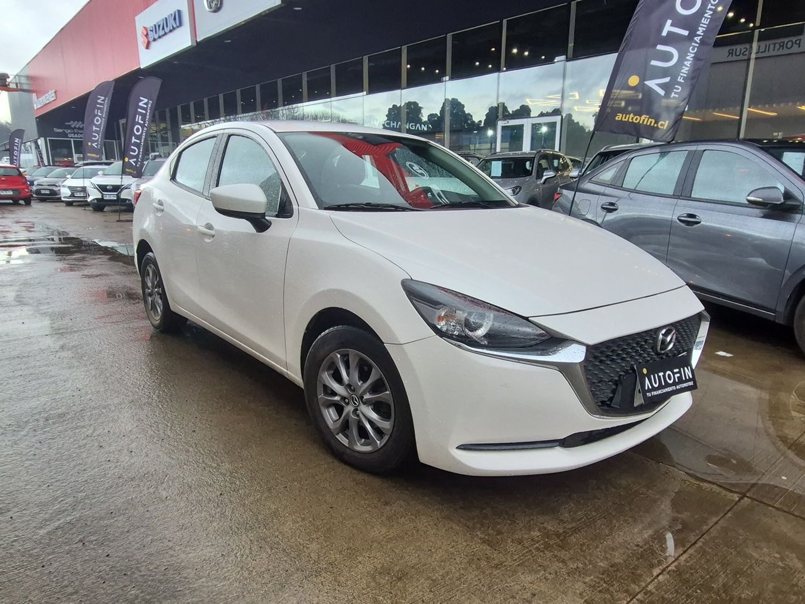 Mazda 2 2023 - Foto 2 de 15