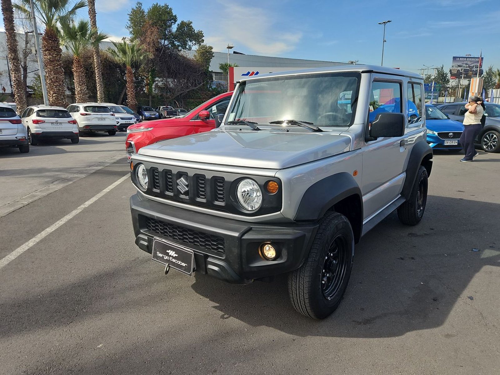 Suzuki JIMNY 2023 - Foto 4 de 15
