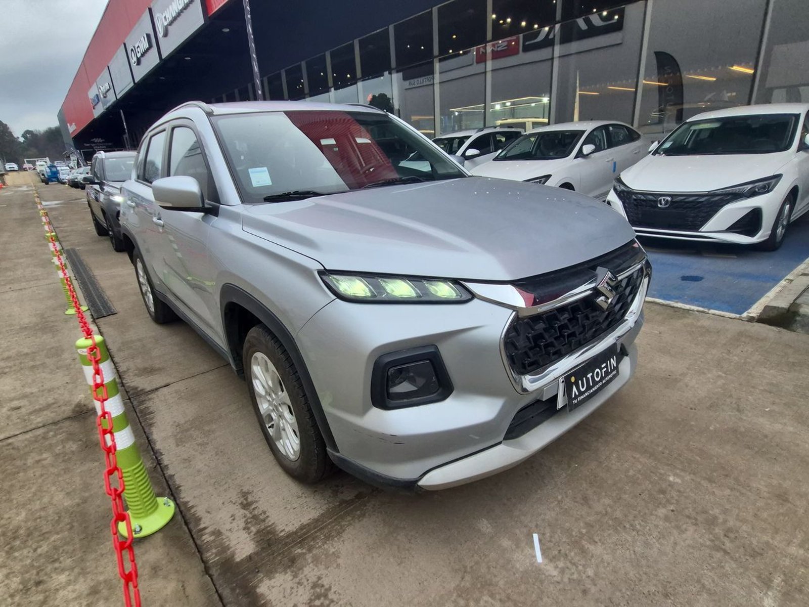 Suzuki GRAND VITARA 2025 - Foto 2 de 15