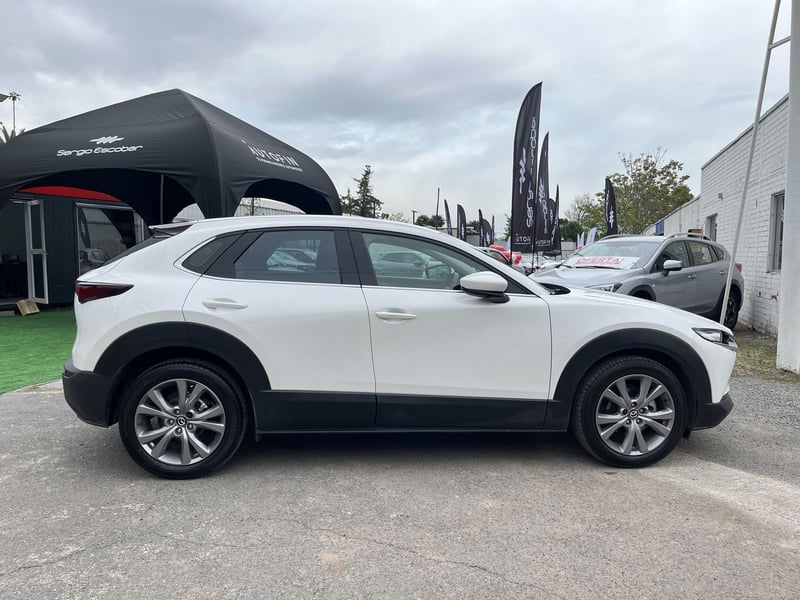 Mazda CX-30 2024 - Imagen 9 de 15