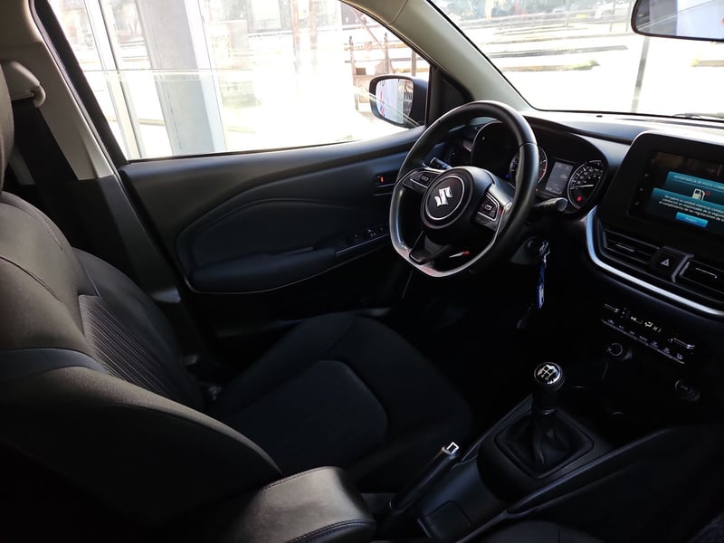 Suzuki BALENO 2025 - Imagen 15 de 15
