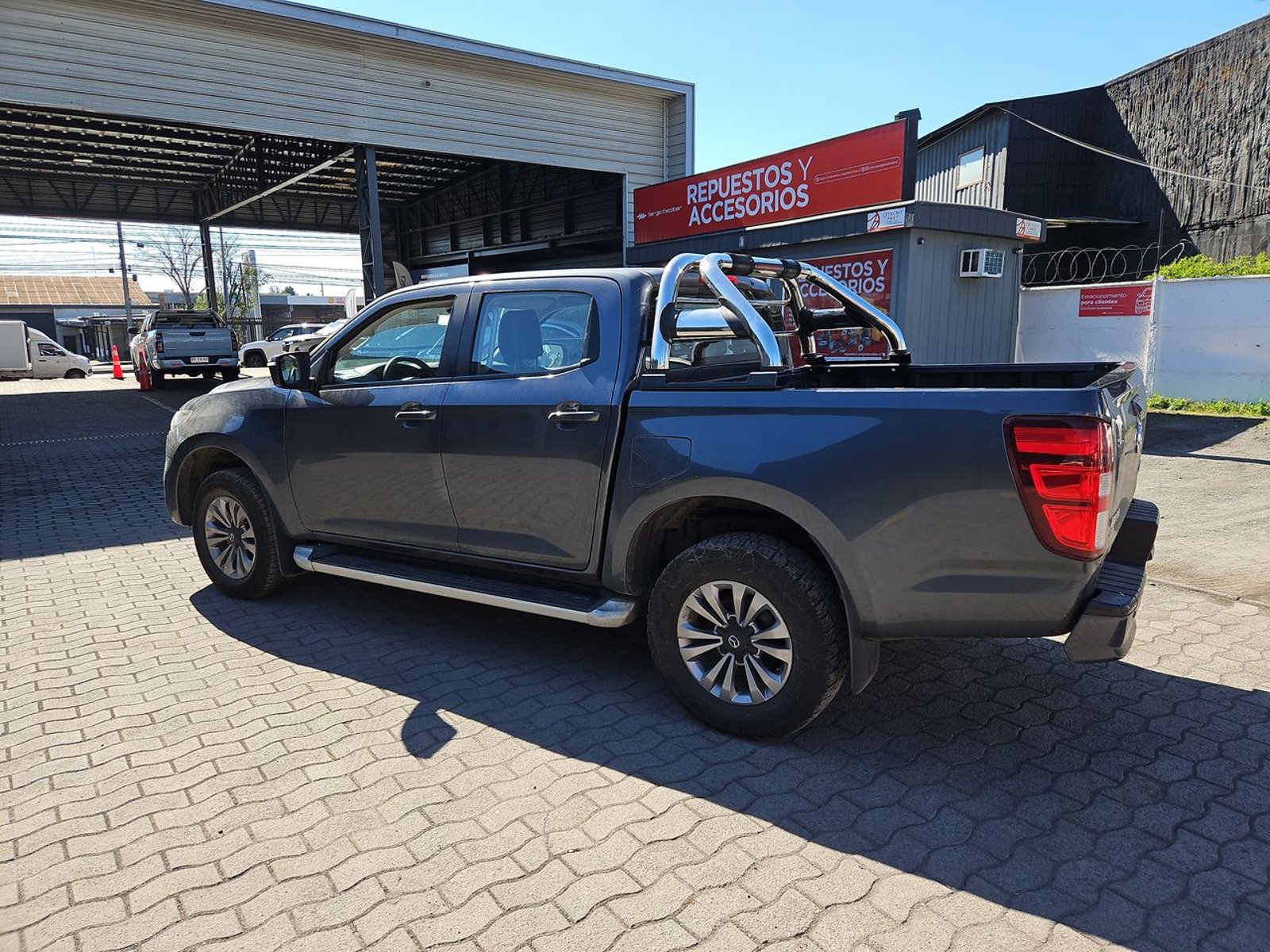 MAZDA BT-50 2023 - Imagen 8 de 15