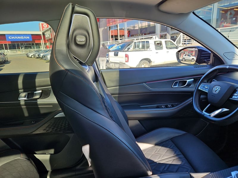 Changan UNI-K 2025 - Imagen 14 de 15