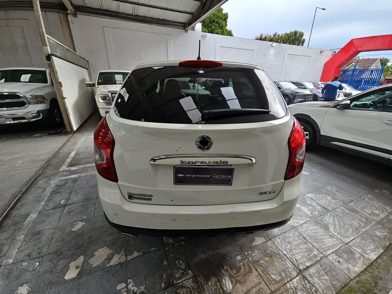 SsangYong KORANDO 2014 - Imagen 7 de 15