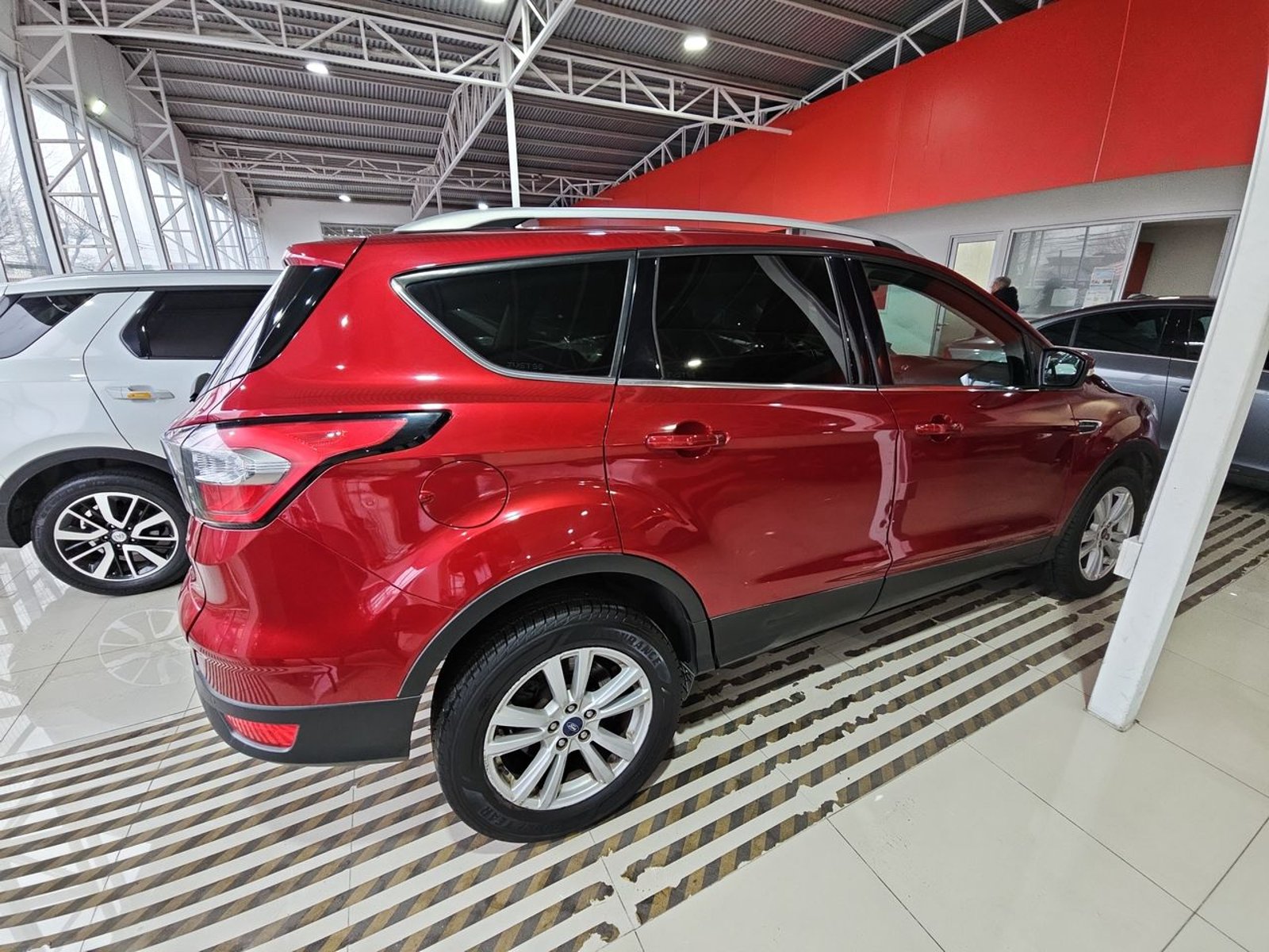 Ford ESCAPE 2018 - Imagen 5 de 15